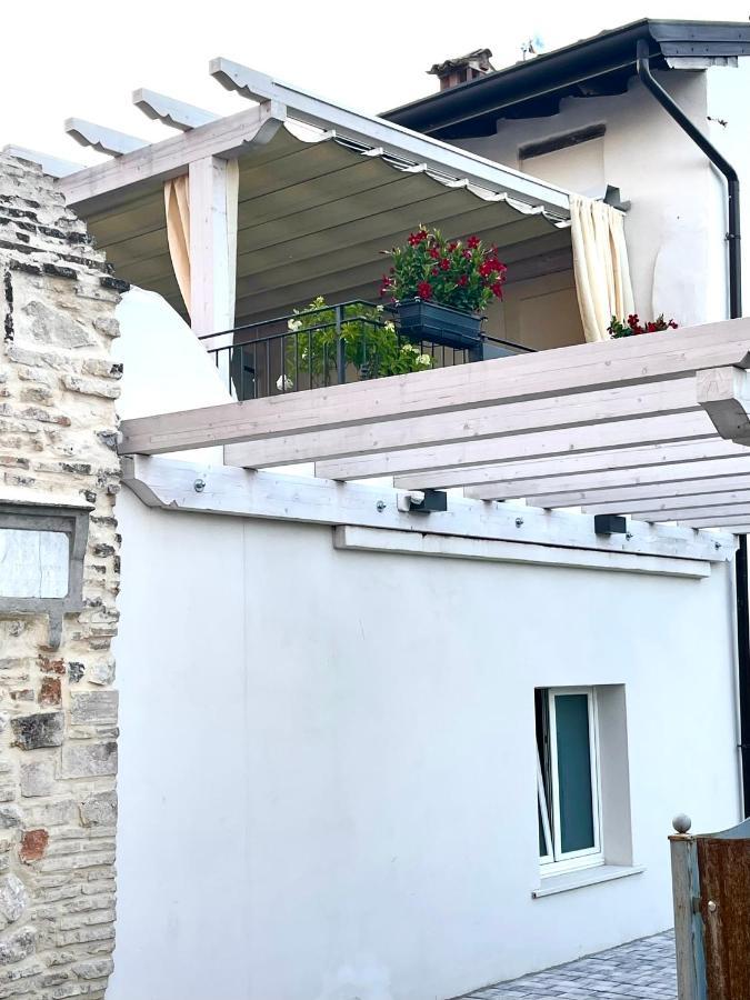 Dimora Di Charme Peschiera Del Garda Apartment Ngoại thất bức ảnh